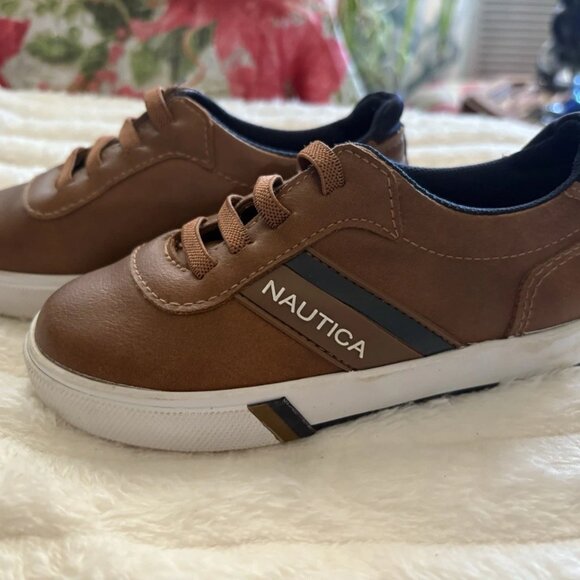 Nautica Loafer Casual Slip On Shoes Size 9 Kid's Boy Shoes - Picture 2 of 9
